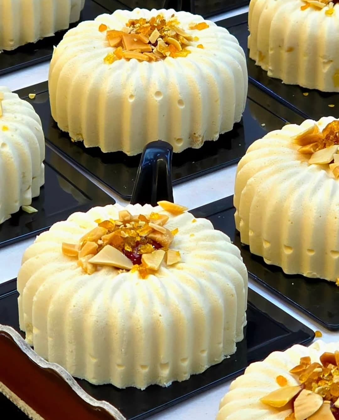 دسر ناپولی مغز دار