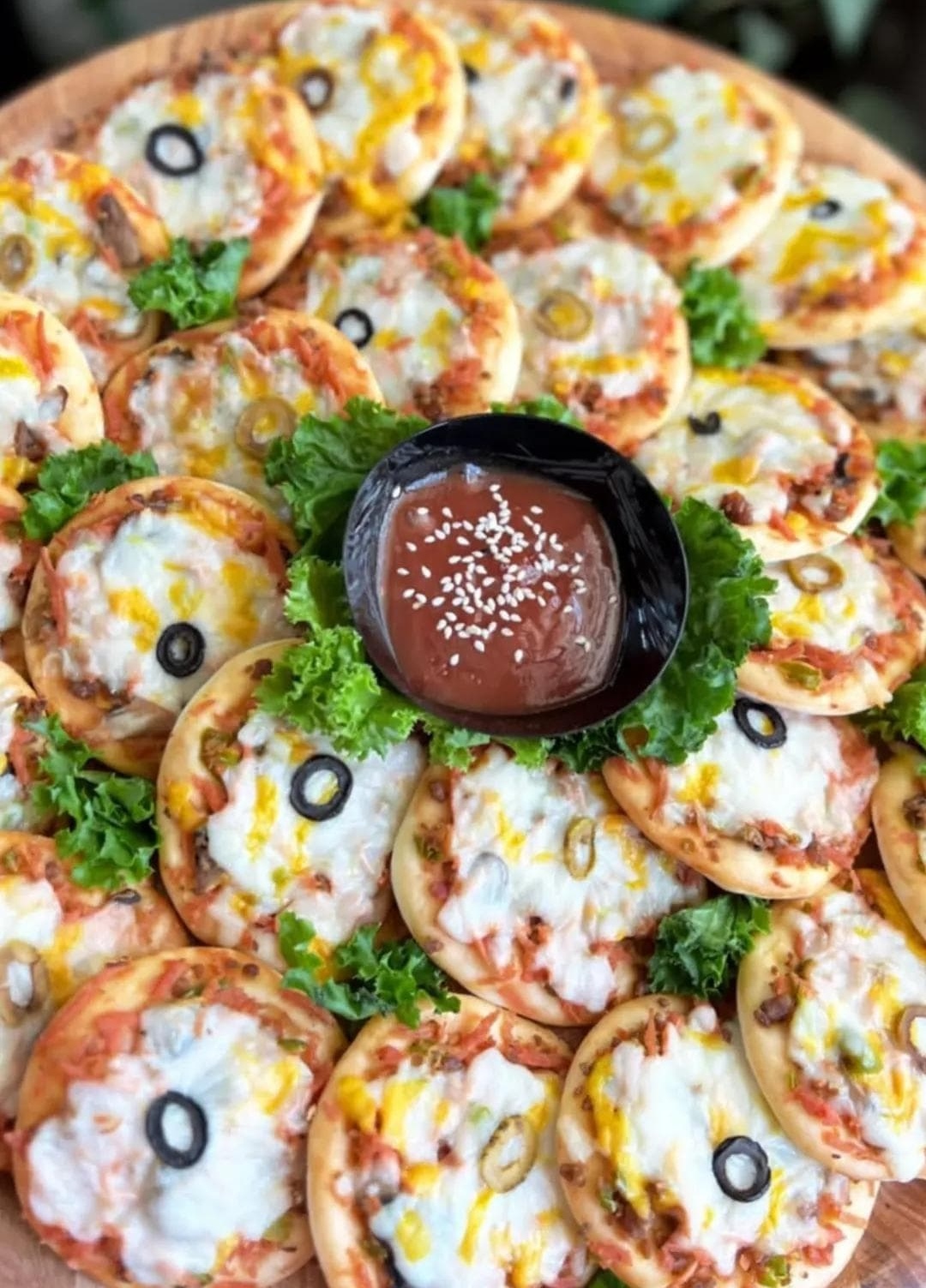 مینی پیتزا گوشت و قارچ